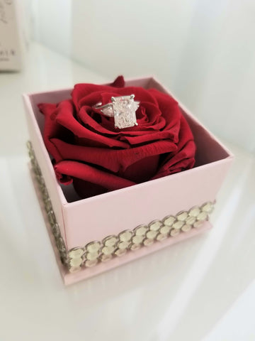 Rosé Designs Pink Jewellery Gift Box with Diamond Ring