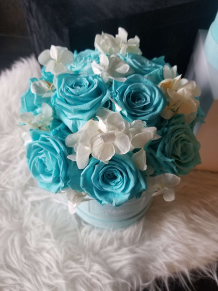 Rosé Designs Blue roses & hydrangeas bouquet in Blue Velvet Box